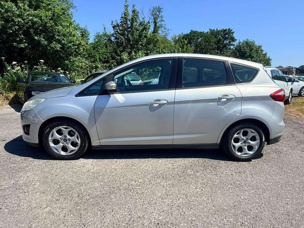 A 2013 FORD C-MAX Zetec Tdci A 2013 FORD C-MAX Zetec Tdci