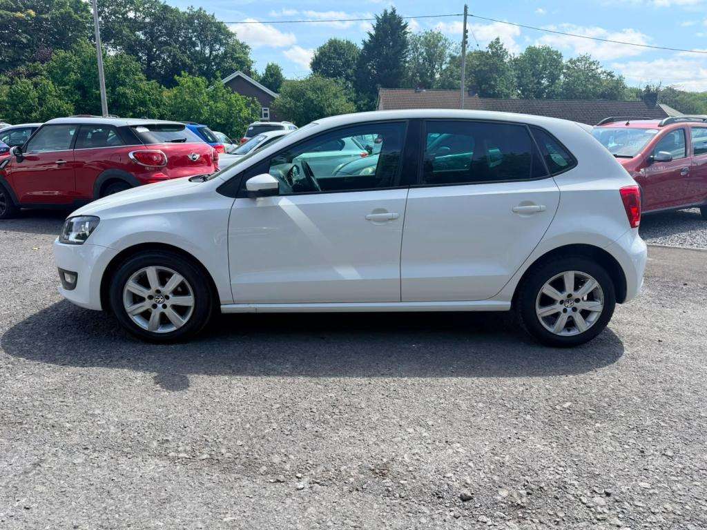 A 2013 VOLKSWAGEN POLO Match A 2013 VOLKSWAGEN POLO Match