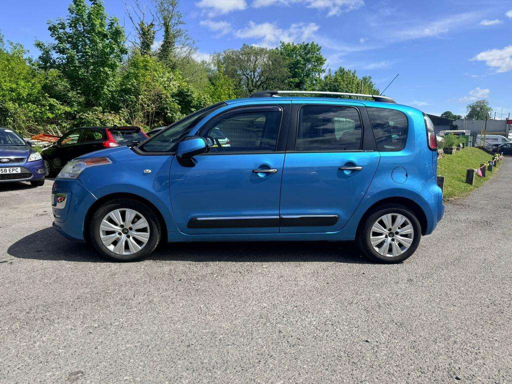 A 2013 CITROEN C3 PICASSO Exclusive Automatic A 2013 CITROEN C3 PICASSO Exclusive Automatic