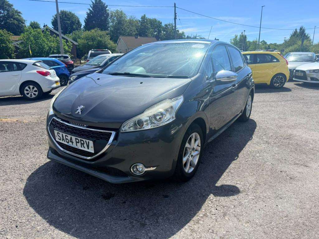 A 2014 PEUGEOT 208 Style A 2014 PEUGEOT 208 Style