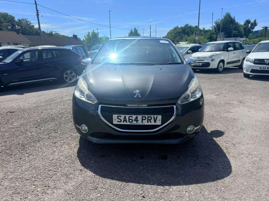 A 2014 PEUGEOT 208 Style A 2014 PEUGEOT 208 Style
