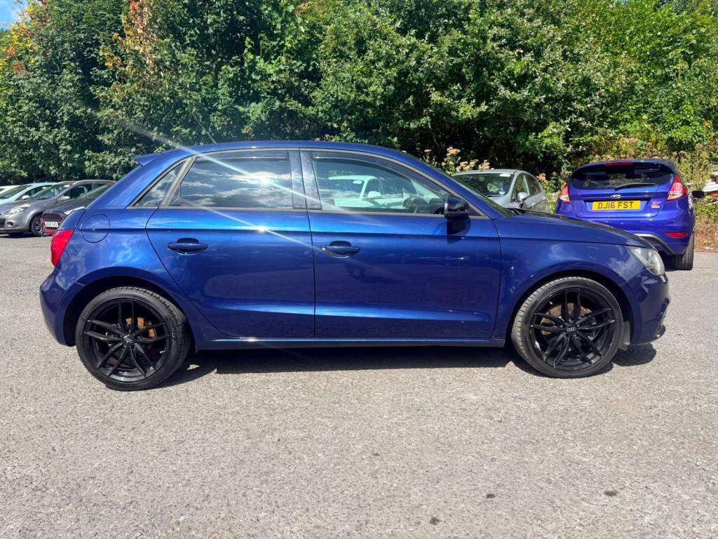 2013 AUDI A1 2013 AUDI A1