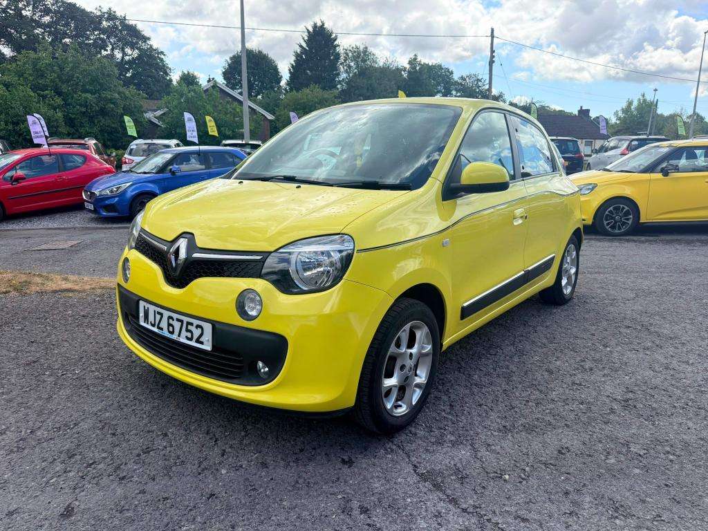A 2014 RENAULT TWINGO Dynamique Sce S/s A 2014 RENAULT TWINGO Dynamique Sce S/s
