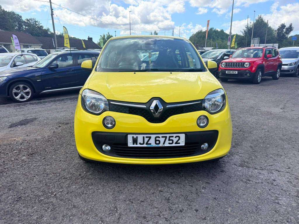 A 2014 RENAULT TWINGO Dynamique Sce S/s A 2014 RENAULT TWINGO Dynamique Sce S/s