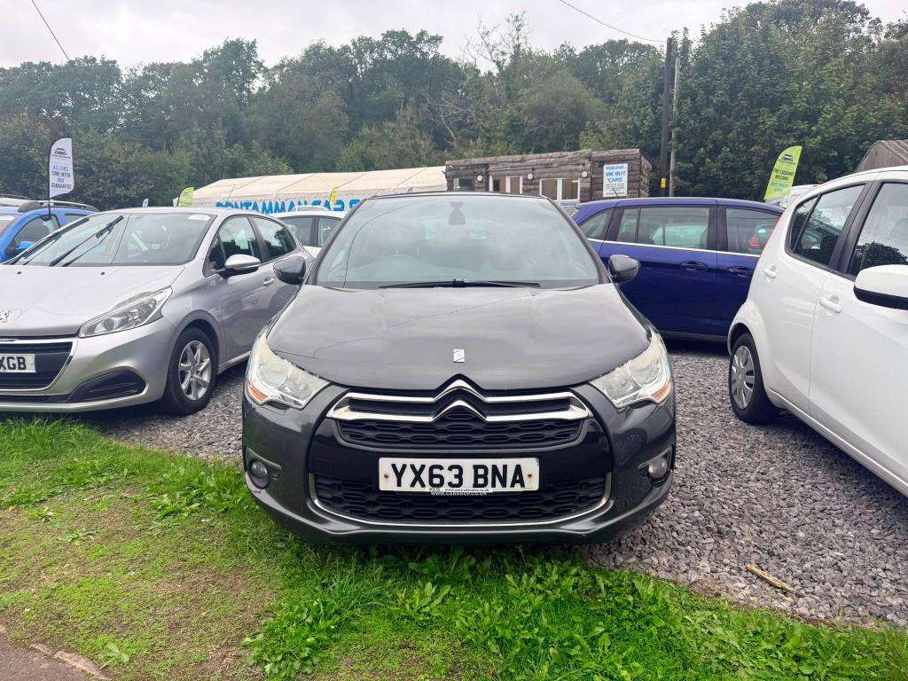 A 2013 CITROEN DS4 D Style Hdi A 2013 CITROEN DS4 D Style Hdi