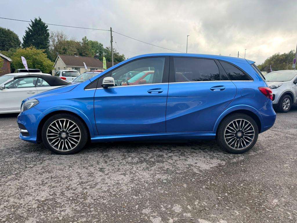 A 2015 MERCEDES-BENZ B-CLASS E Drive Electric Art Premium Auto A 2015 MERCEDES-BENZ B-CLASS E Drive Electric Art Premium Auto