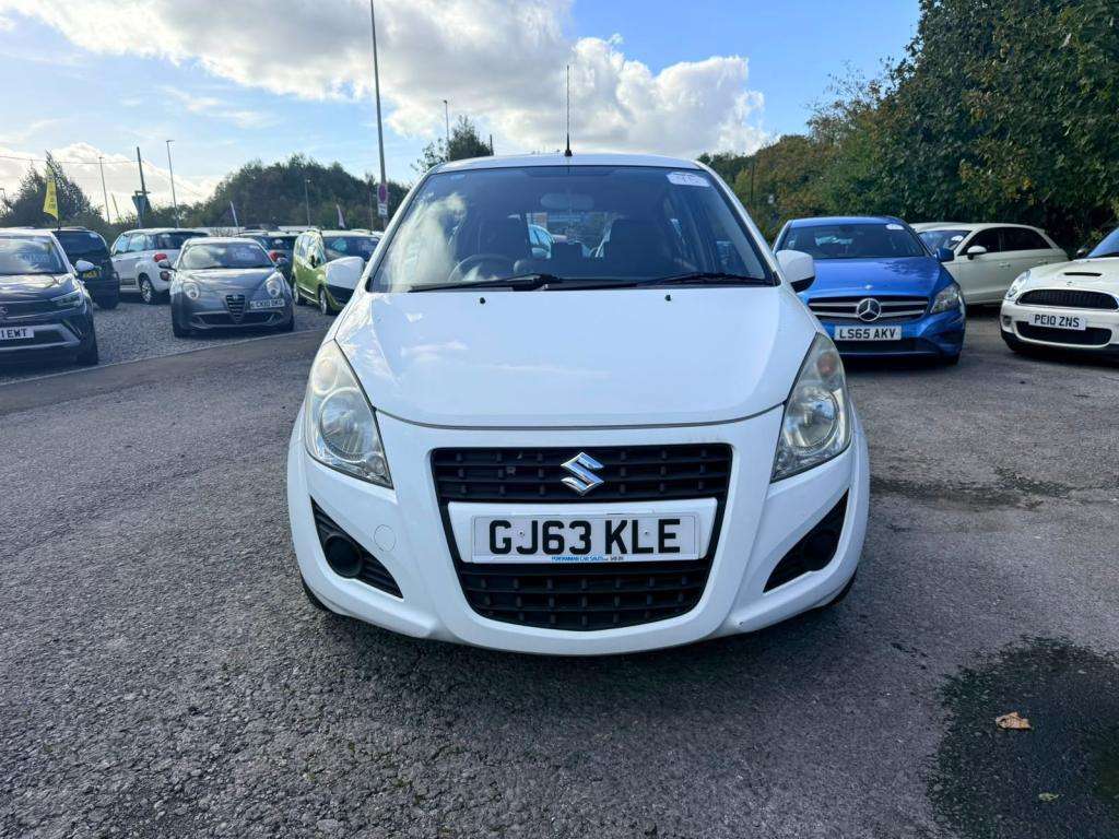 A 2013 SUZUKI SPLASH Sz3 A 2013 SUZUKI SPLASH Sz3