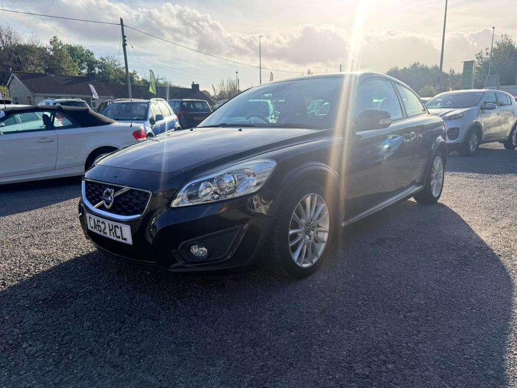A 2013 VOLVO C30 Se Luxury D2 A 2013 VOLVO C30 Se Luxury D2