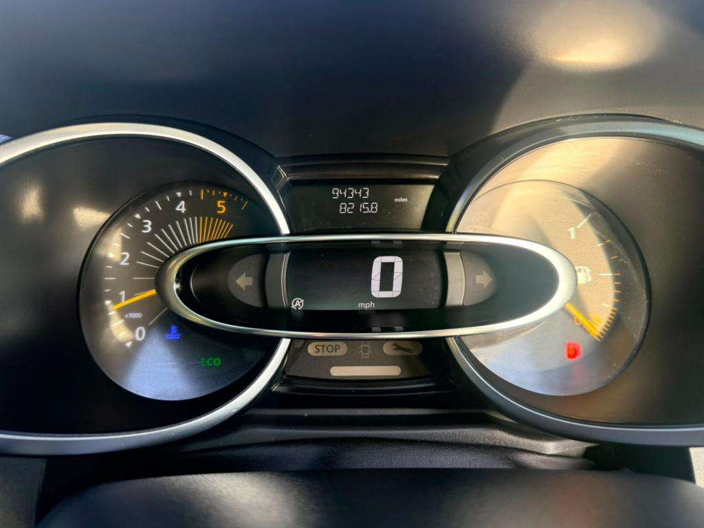 2013 RENAULT CLIO 2013 RENAULT CLIO
