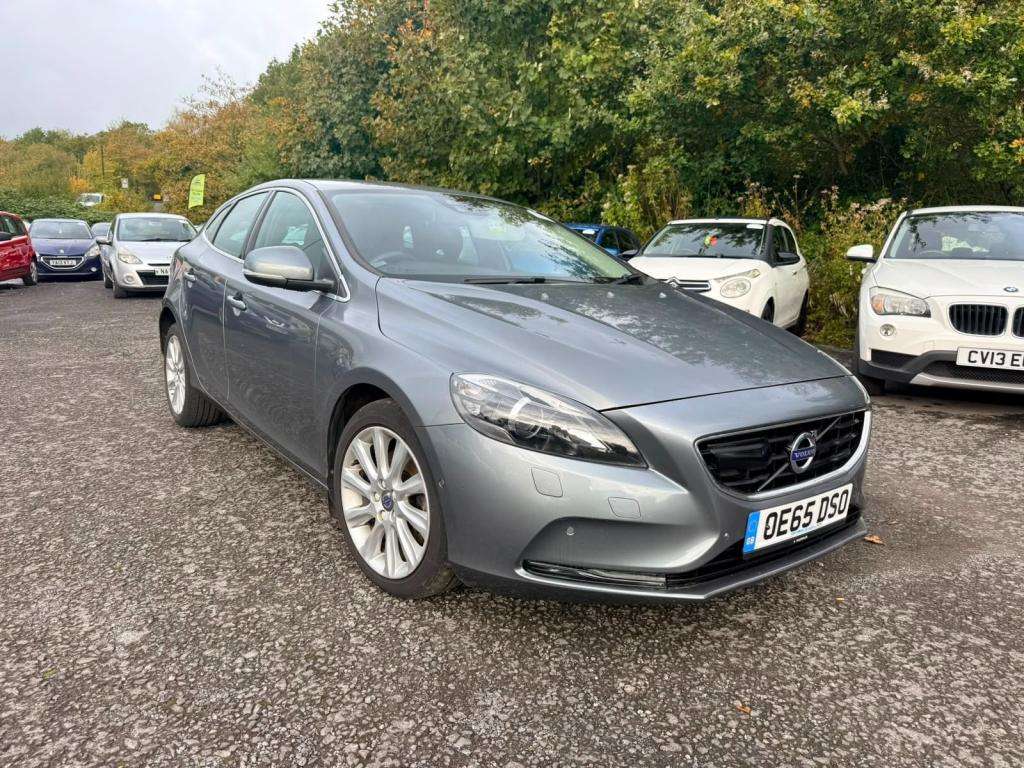 A 2016 VOLVO V40 Se Luxury Nav D2 A 2016 VOLVO V40 Se Luxury Nav D2