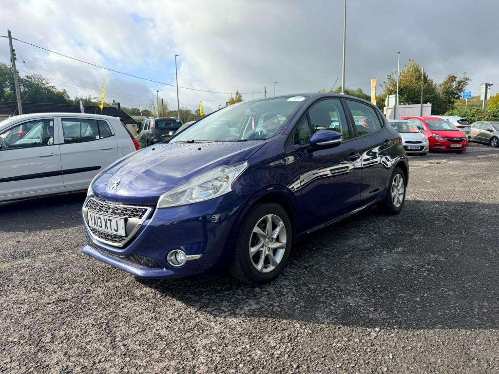 A 2013 PEUGEOT 208 Active A 2013 PEUGEOT 208 Active