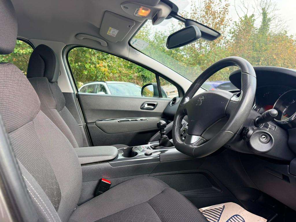 2014 PEUGEOT 3008 2014 PEUGEOT 3008
