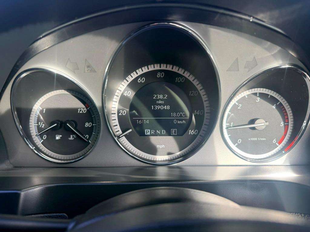 2011 MERCEDES-BENZ C-CLASS 2011 MERCEDES-BENZ C-CLASS