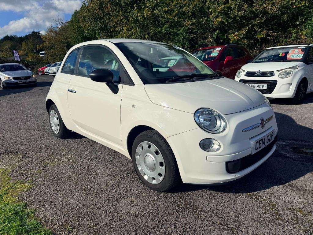 A 2014 FIAT 500 Pop A 2014 FIAT 500 Pop