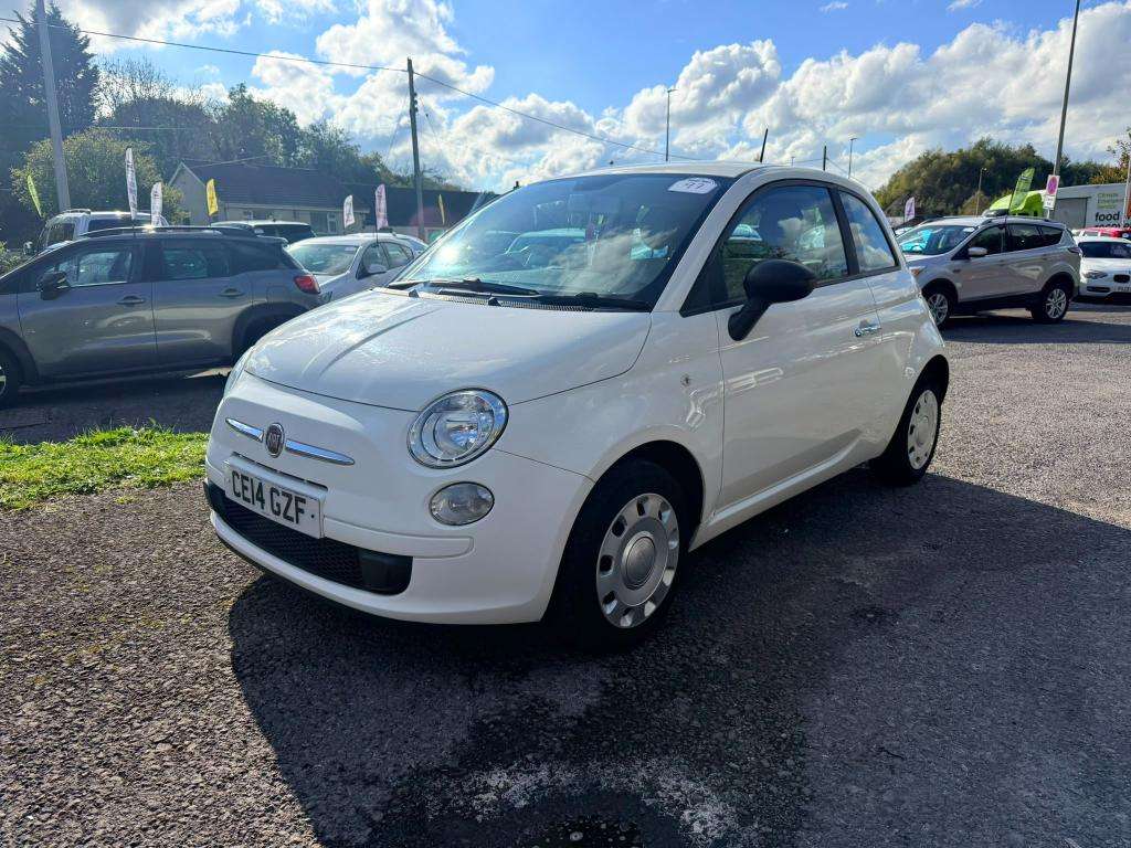 A 2014 FIAT 500 Pop A 2014 FIAT 500 Pop