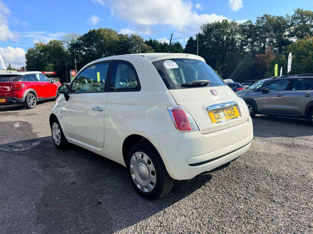 A 2014 FIAT 500 Pop A 2014 FIAT 500 Pop
