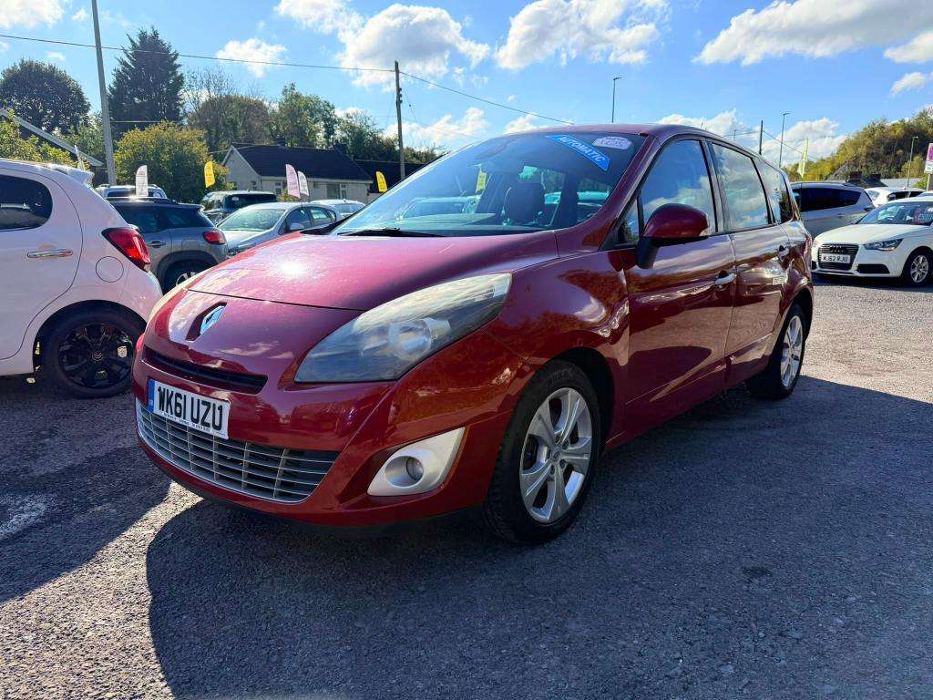 A 2011 RENAULT SCENIC Grand Scenic Dynamique Tomtom Dci Semi-auto A 2011 RENAULT SCENIC Grand Scenic Dynamique Tomtom Dci Semi-auto