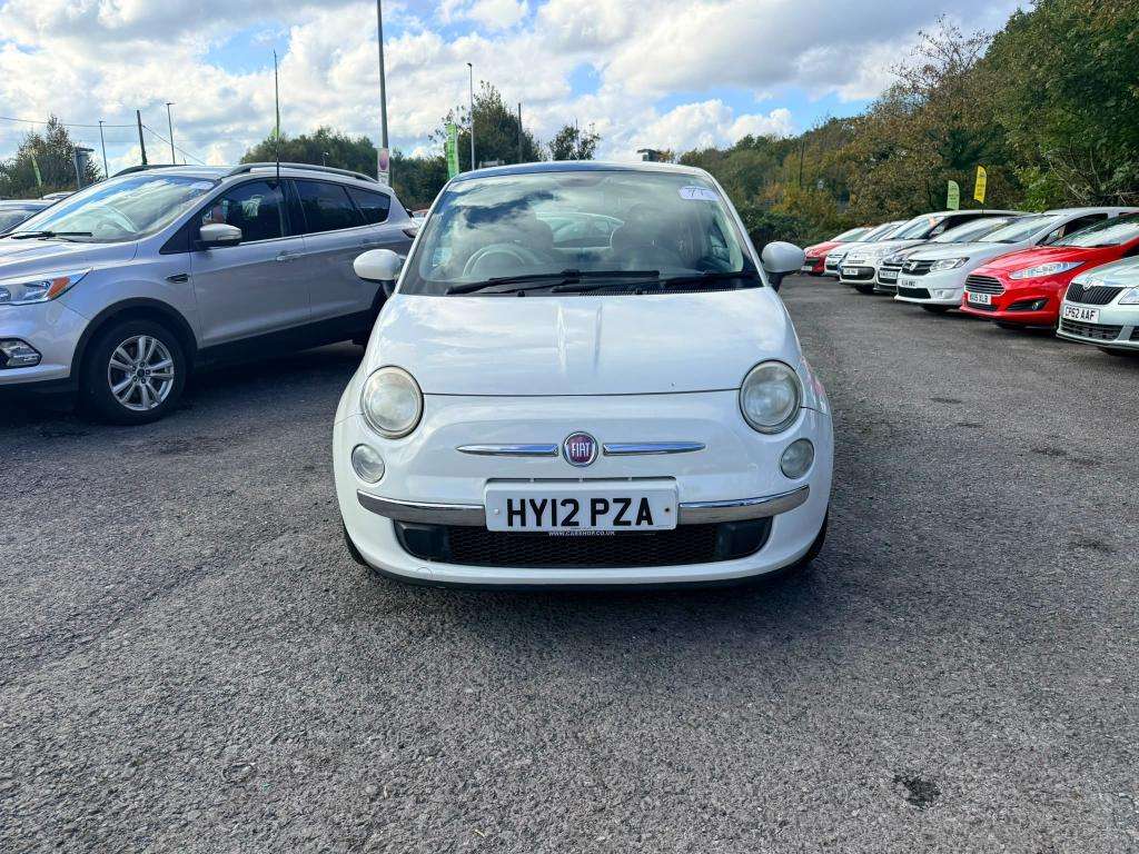 A 2012 FIAT 500 Lounge A 2012 FIAT 500 Lounge