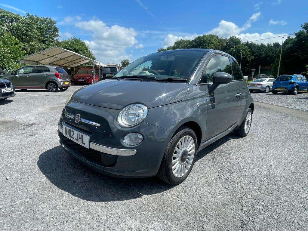 A 2012 FIAT 500 500 Lounge A 2012 FIAT 500 500 Lounge