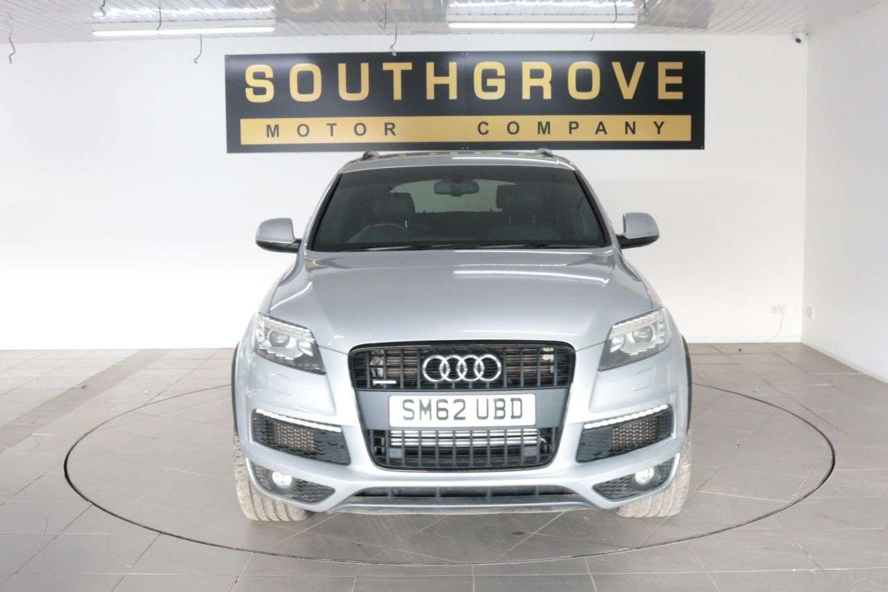 2013 AUDI Q7 2013 AUDI Q7