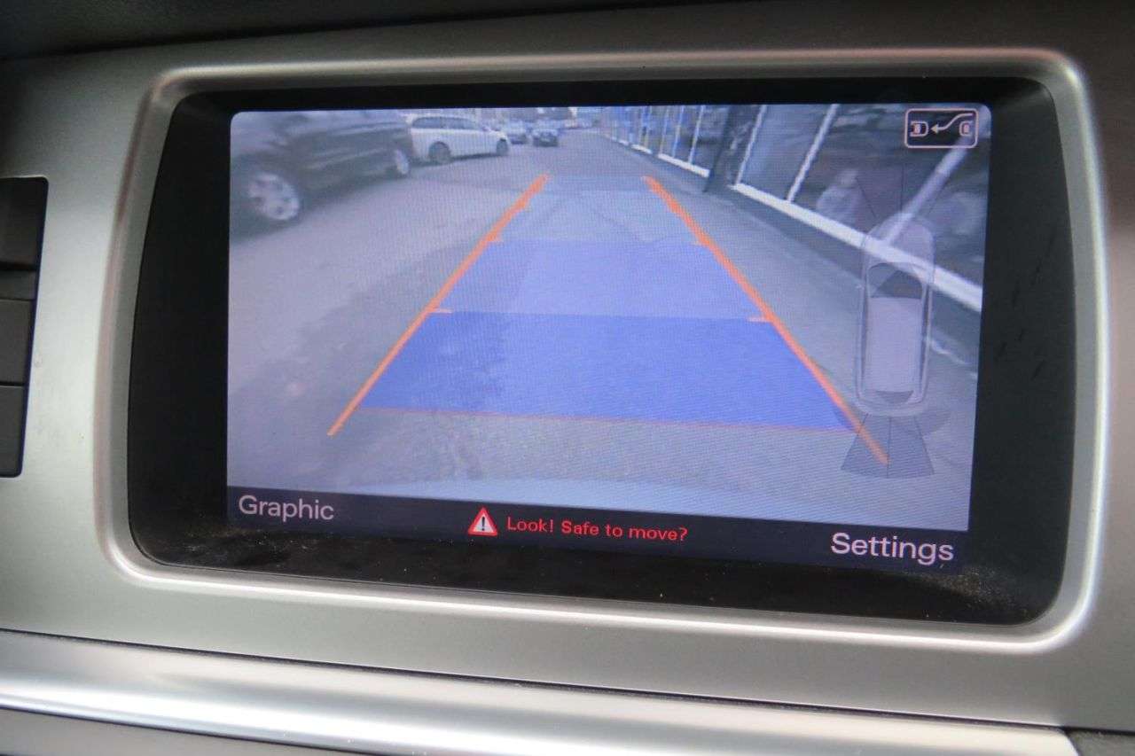 2013 AUDI Q7 2013 AUDI Q7