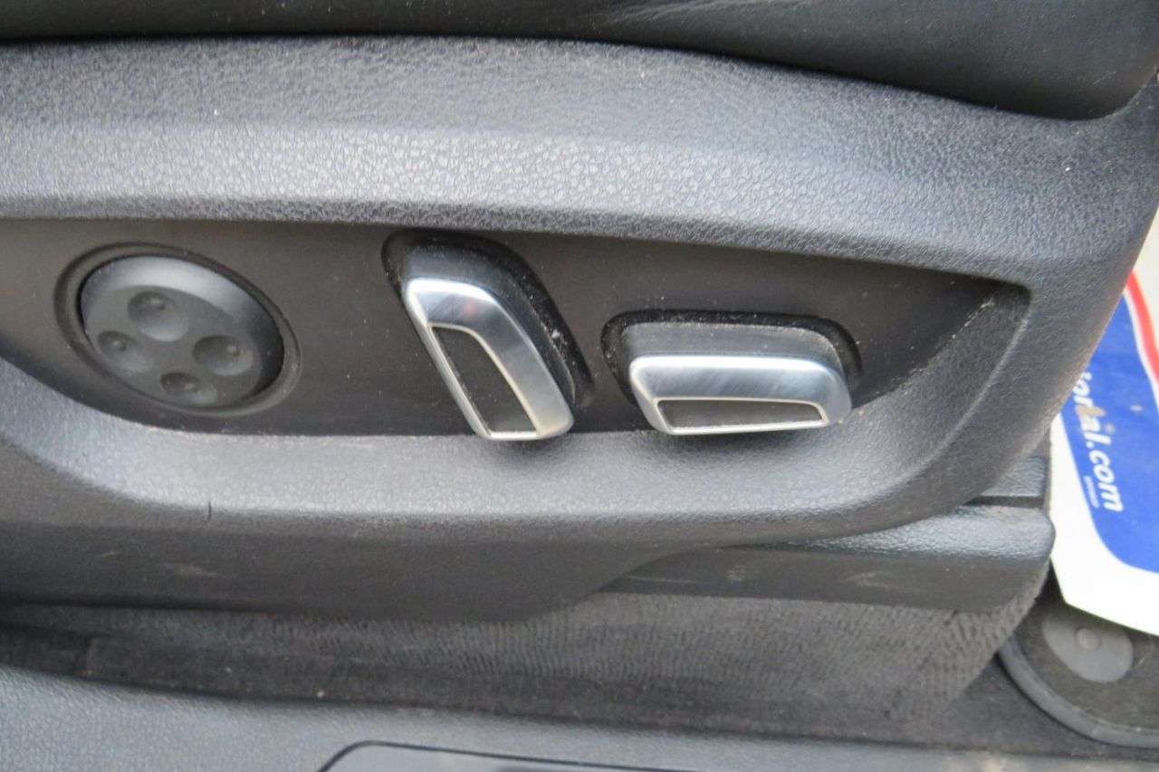 2013 AUDI Q7 2013 AUDI Q7