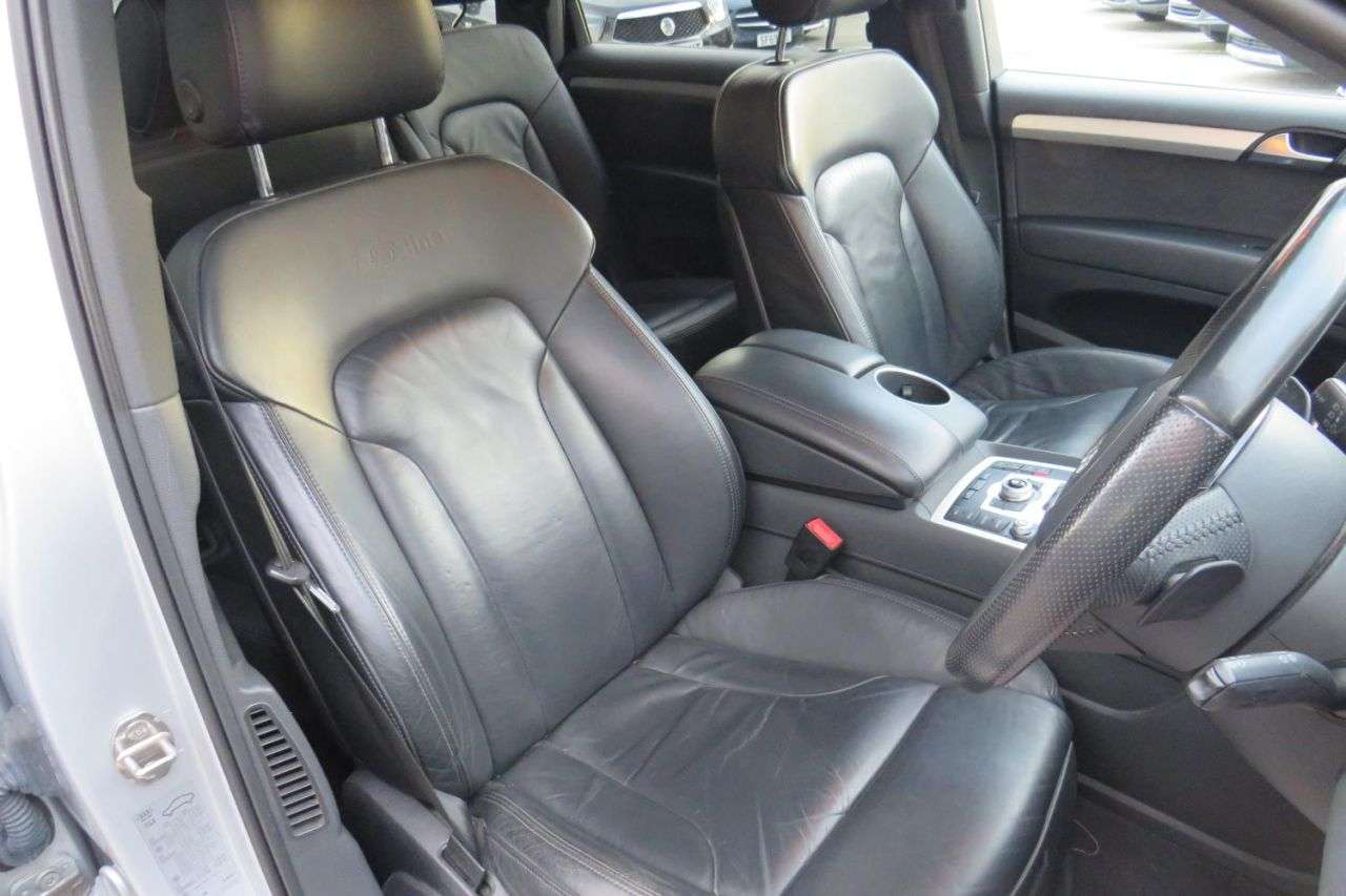 2013 AUDI Q7 2013 AUDI Q7