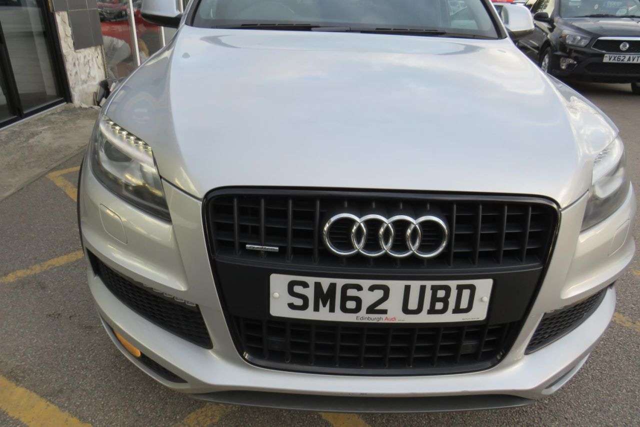 2013 AUDI Q7 2013 AUDI Q7