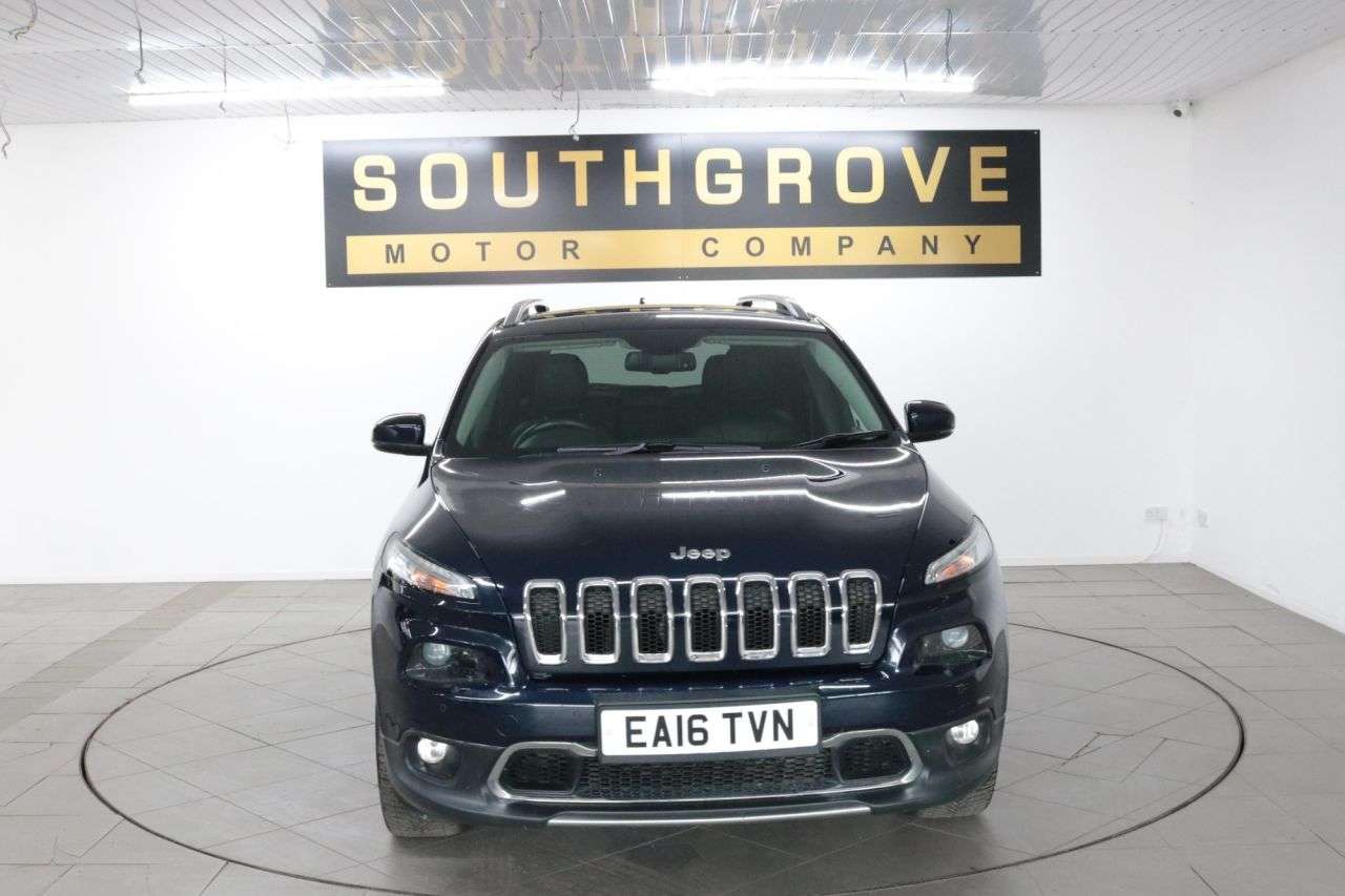 A 2016 JEEP CHEROKEE 2.2 MultiJetII Limited SUV 5dr Diesel Auto 4WD Euro 6 (s/s) (200 ps) *** ON A 2016 JEEP CHEROKEE 2.2 MultiJetII Limited SUV 5dr Diesel Auto 4WD Euro 6 (s/s) (200 ps) *** ON
