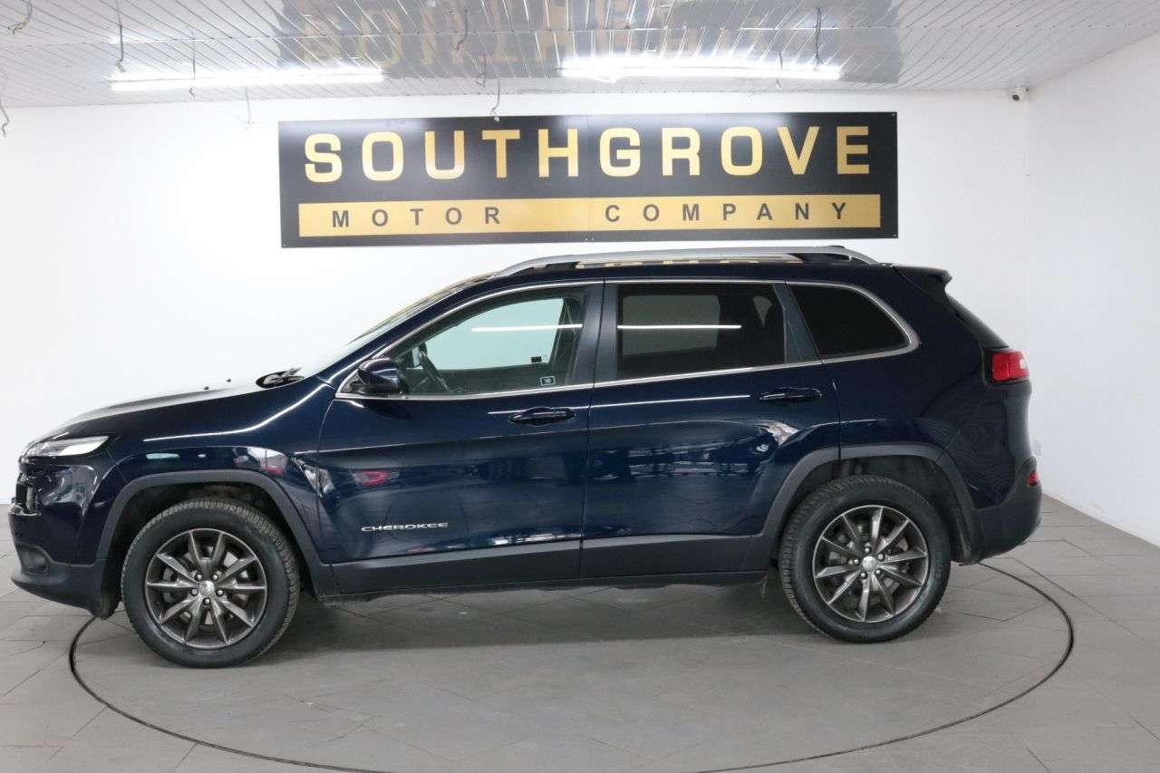 A 2016 JEEP CHEROKEE 2.2 MultiJetII Limited SUV 5dr Diesel Auto 4WD Euro 6 (s/s) (200 ps) *** ON A 2016 JEEP CHEROKEE 2.2 MultiJetII Limited SUV 5dr Diesel Auto 4WD Euro 6 (s/s) (200 ps) *** ON