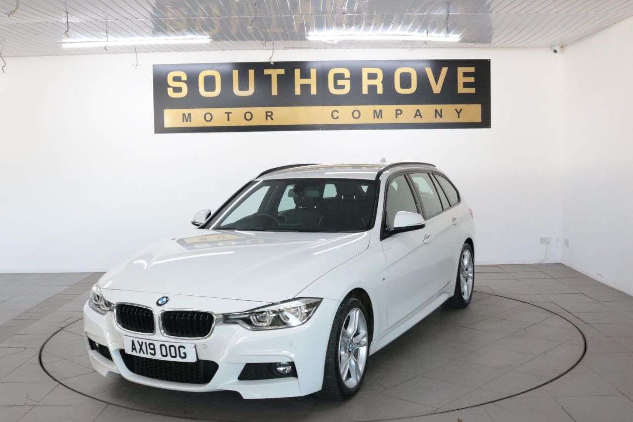 A 2019 BMW 3 SERIES 2.0 330i M Sport Touring 5dr Petrol Auto Euro 6 (s/s) (252 ps) ONE OWNER WI A 2019 BMW 3 SERIES 2.0 330i M Sport Touring 5dr Petrol Auto Euro 6 (s/s) (252 ps) ONE OWNER WI