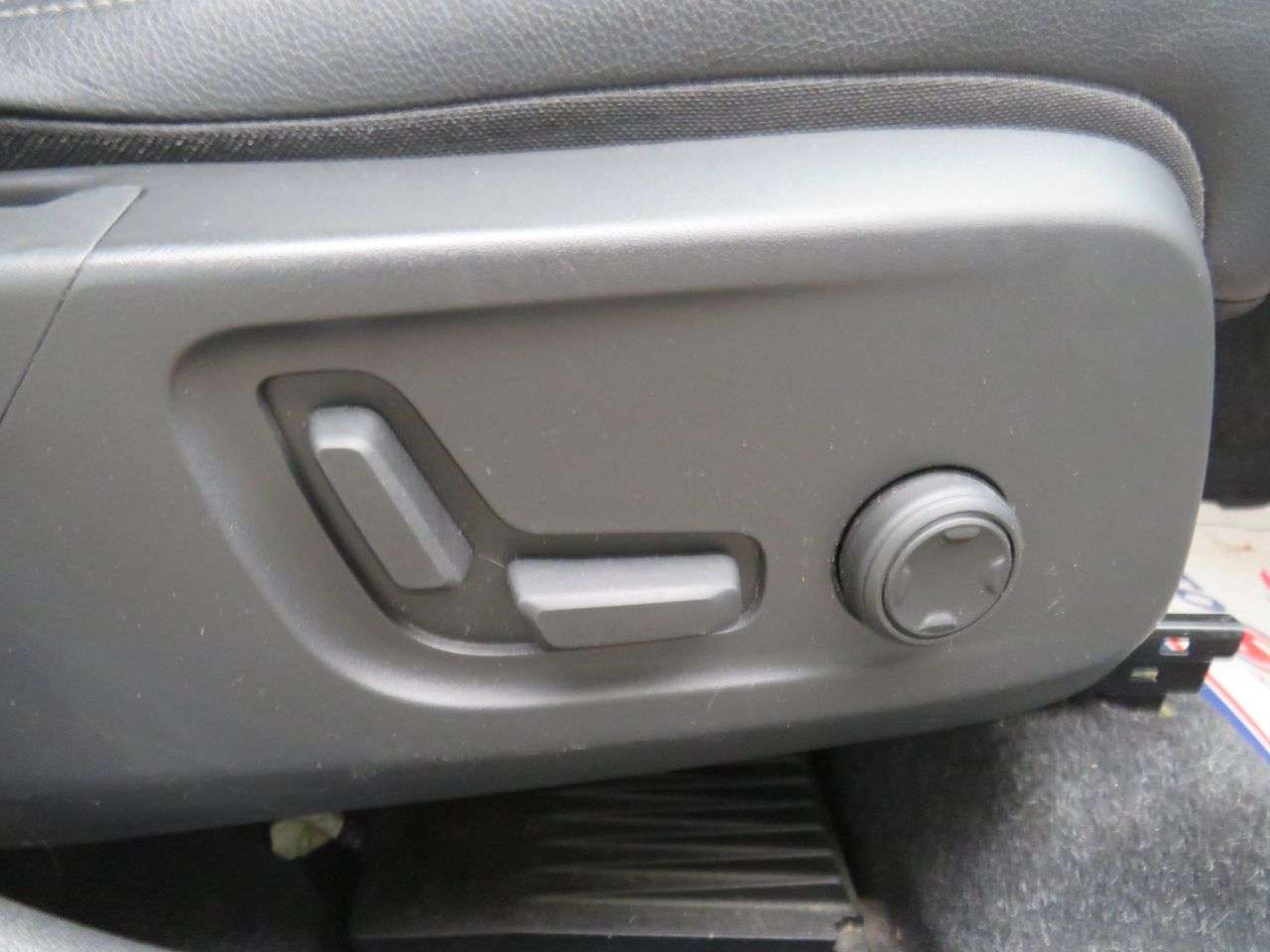 2020 VOLVO XC40 2020 VOLVO XC40