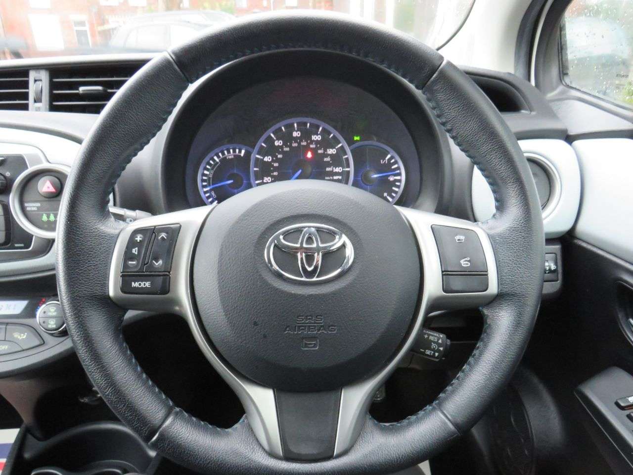 2012 TOYOTA YARIS 2012 TOYOTA YARIS