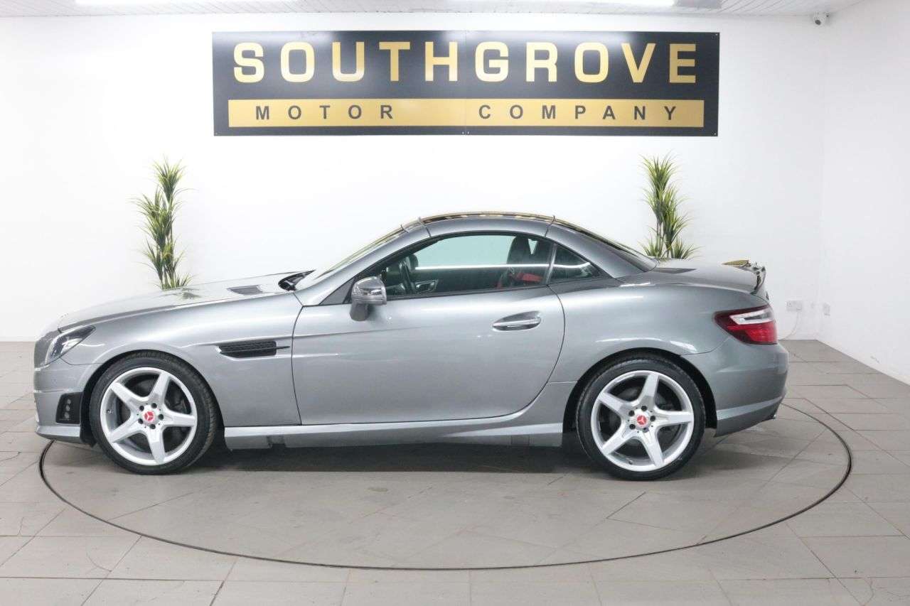 A 2014 MERCEDES-BENZ SLK 2.1 SLK250 CDI AMG Sport Convertible 2dr Diesel G-Tronic+ Euro 5 (s/s) (204 A 2014 MERCEDES-BENZ SLK 2.1 SLK250 CDI AMG Sport Convertible 2dr Diesel G-Tronic+ Euro 5 (s/s) (204