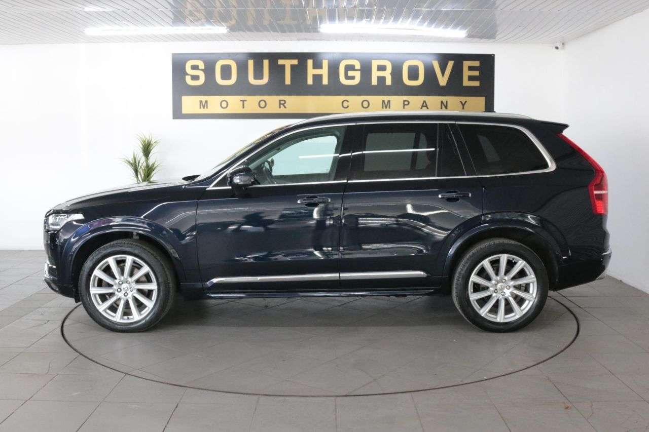 A 2015 VOLVO XC90 2.0 D5 Inscription SUV 5dr Diesel Geartronic 4WD Euro 6 (s/s) (225 ps) * EX A 2015 VOLVO XC90 2.0 D5 Inscription SUV 5dr Diesel Geartronic 4WD Euro 6 (s/s) (225 ps) * EX