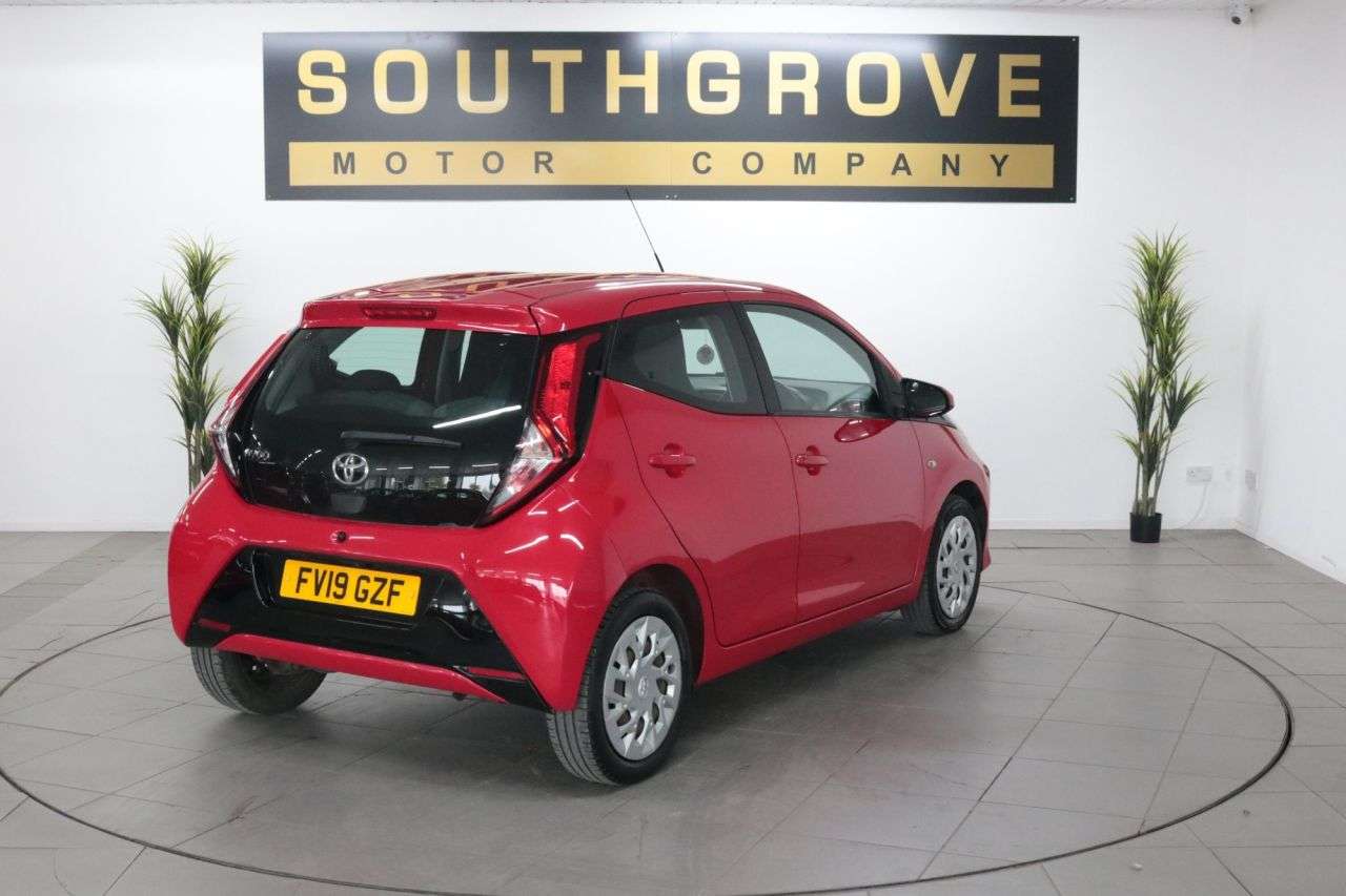 2019 TOYOTA AYGO 2019 TOYOTA AYGO