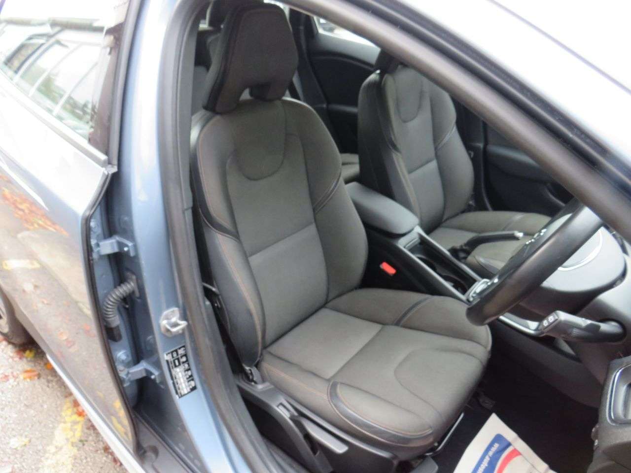 2018 VOLVO V40 CROSS COUNTRY 2018 VOLVO V40 CROSS COUNTRY