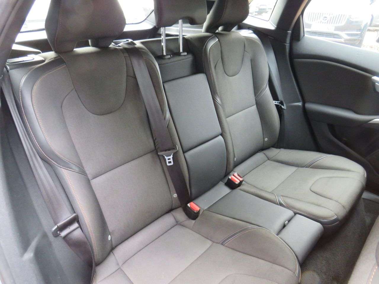 2018 VOLVO V40 CROSS COUNTRY 2018 VOLVO V40 CROSS COUNTRY