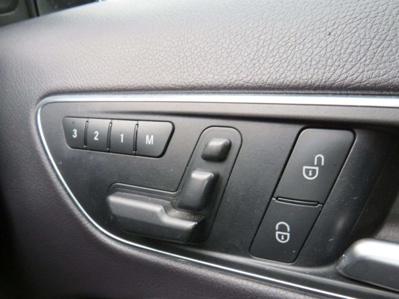 2015 MERCEDES-BENZ A-CLASS 2015 MERCEDES-BENZ A-CLASS