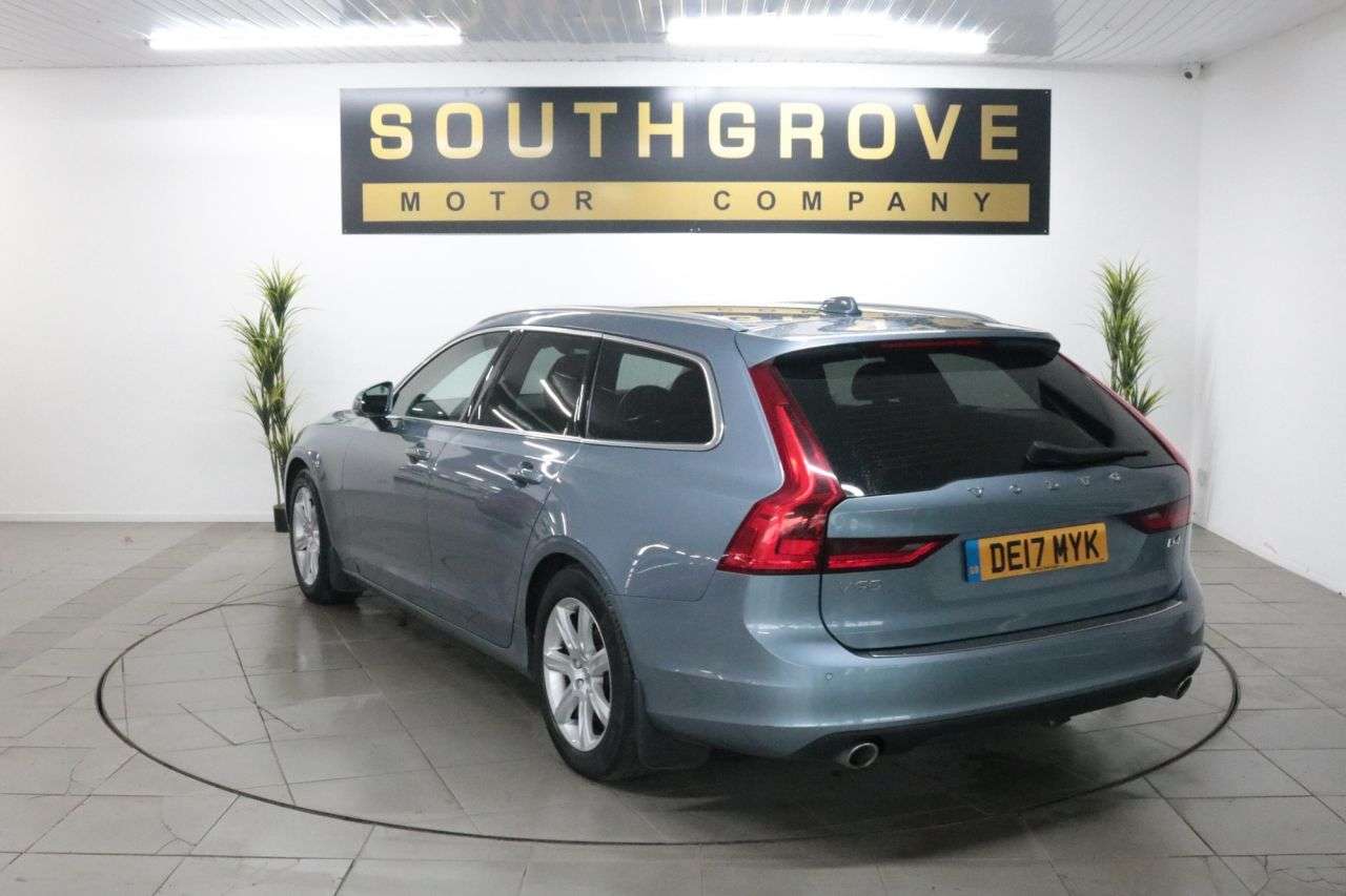 2017 VOLVO V90 2017 VOLVO V90
