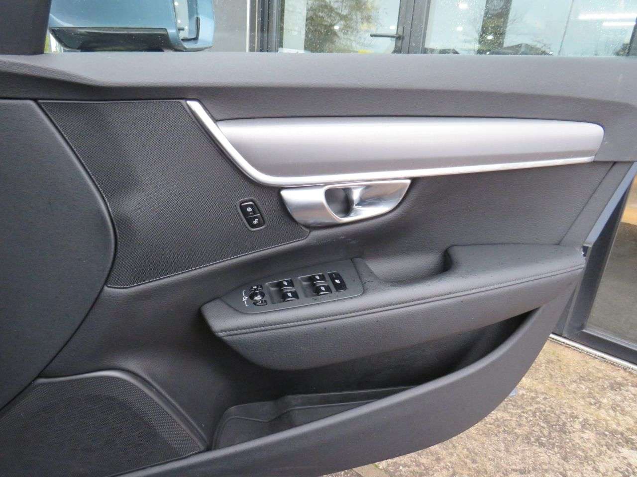 2017 VOLVO V90 2017 VOLVO V90