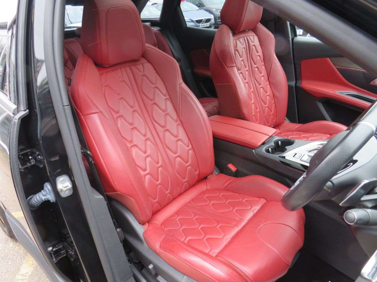 2022 PEUGEOT 3008 2022 PEUGEOT 3008