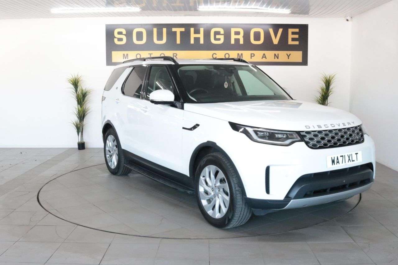 A 2021 LAND ROVER DISCOVERY 3.0 D250 MHEV S SUV 5dr Diesel Auto 4WD Euro 6 (s/s) (250 ps) * EXTENDED WA A 2021 LAND ROVER DISCOVERY 3.0 D250 MHEV S SUV 5dr Diesel Auto 4WD Euro 6 (s/s) (250 ps) * EXTENDED WA