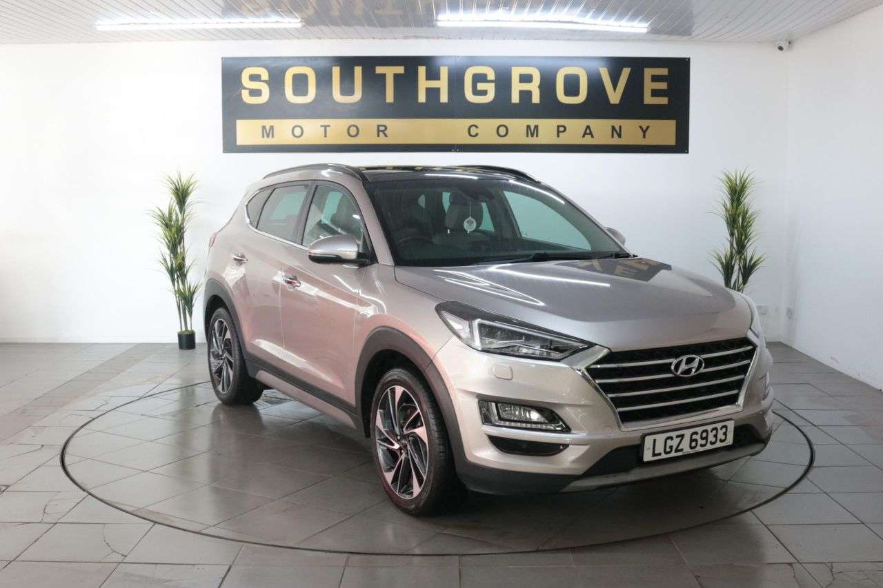 A 2018 HYUNDAI TUCSON 1.6 T-GDi Premium SE SUV 5dr Petrol DCT Euro 6 (s/s) (177 ps) * EXTENDED WA A 2018 HYUNDAI TUCSON 1.6 T-GDi Premium SE SUV 5dr Petrol DCT Euro 6 (s/s) (177 ps) * EXTENDED WA