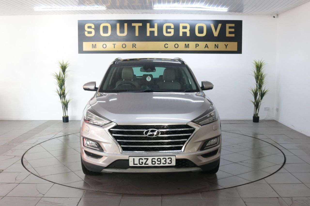 A 2018 HYUNDAI TUCSON 1.6 T-GDi Premium SE SUV 5dr Petrol DCT Euro 6 (s/s) (177 ps) * EXTENDED WA A 2018 HYUNDAI TUCSON 1.6 T-GDi Premium SE SUV 5dr Petrol DCT Euro 6 (s/s) (177 ps) * EXTENDED WA