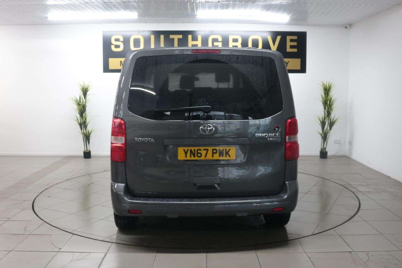 2017 TOYOTA PROACE VERSO 2017 TOYOTA PROACE VERSO