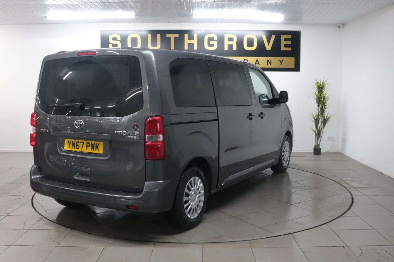 2017 TOYOTA PROACE VERSO 2017 TOYOTA PROACE VERSO