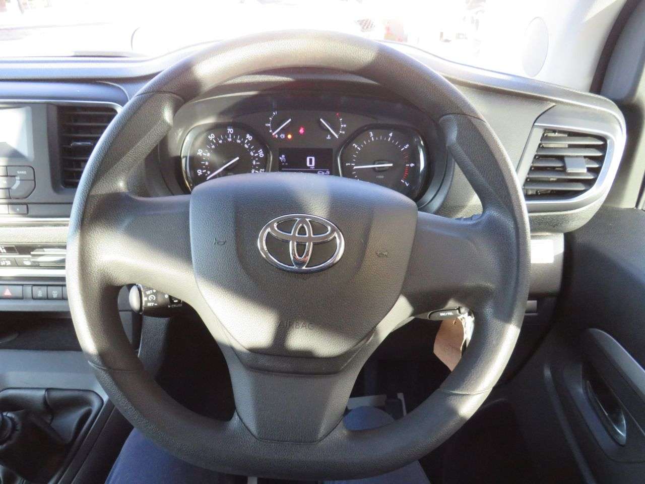 2017 TOYOTA PROACE VERSO 2017 TOYOTA PROACE VERSO