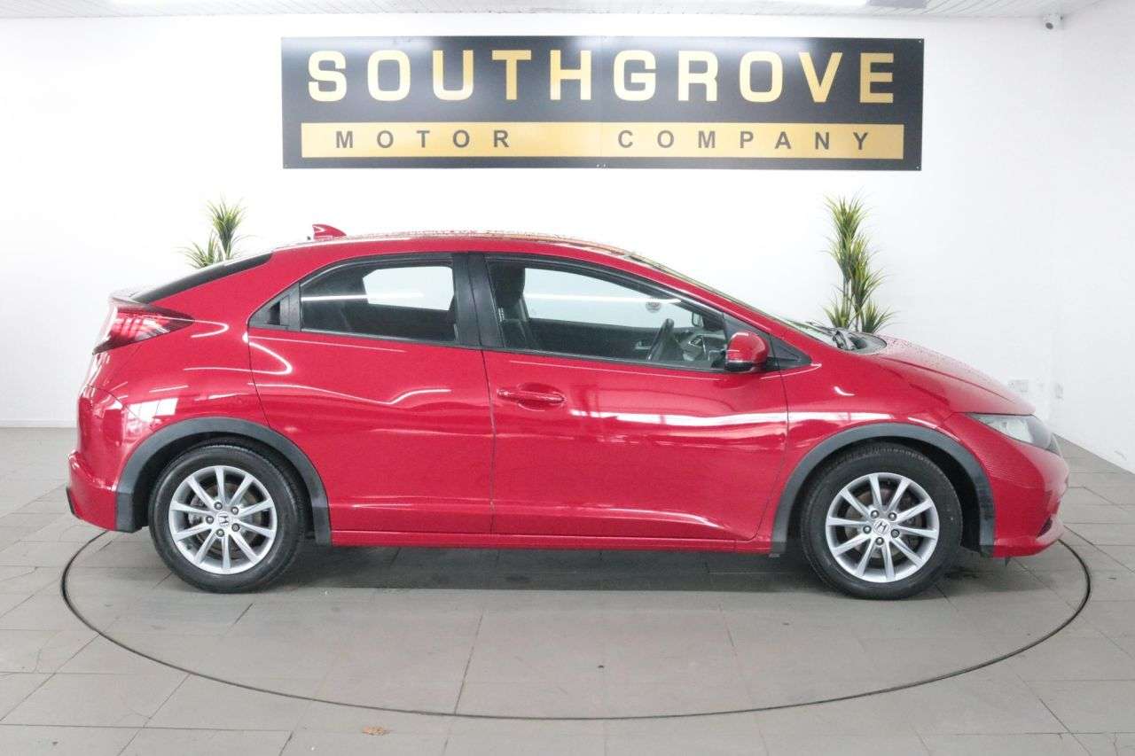 A 2014 HONDA CIVIC 1.4 i-VTEC S Hatchback 5dr Petrol Manual Euro 5 (s/s) (Non-DAB) (100 ps) * A 2014 HONDA CIVIC 1.4 i-VTEC S Hatchback 5dr Petrol Manual Euro 5 (s/s) (Non-DAB) (100 ps) *