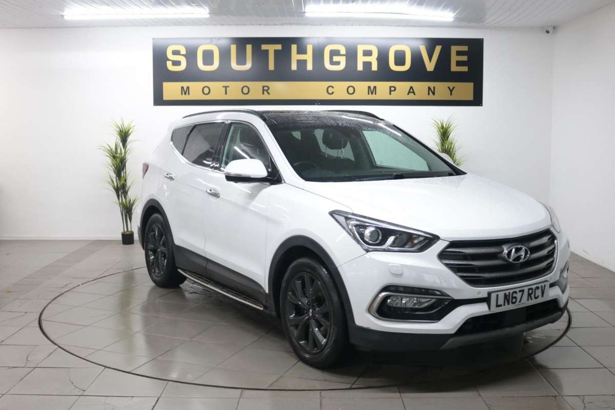 Check out this Hyundai Santa Fe 2017 Diesel Automatic